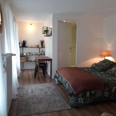 Agreables Chambres Independantes - Coutances Centre Bagian luar foto